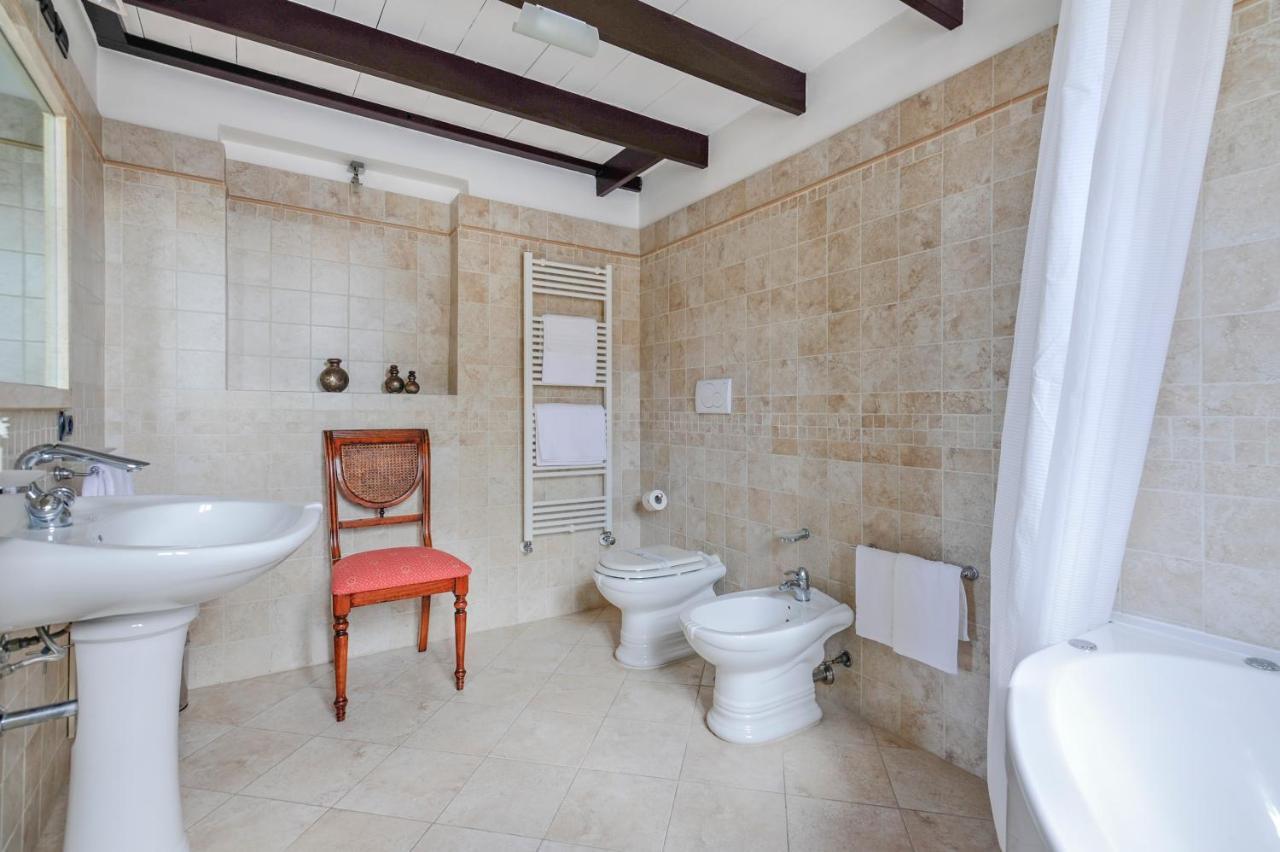 Castriota19 - Jacuzzi Room & Apartment Sit Lecce Exterior photo
