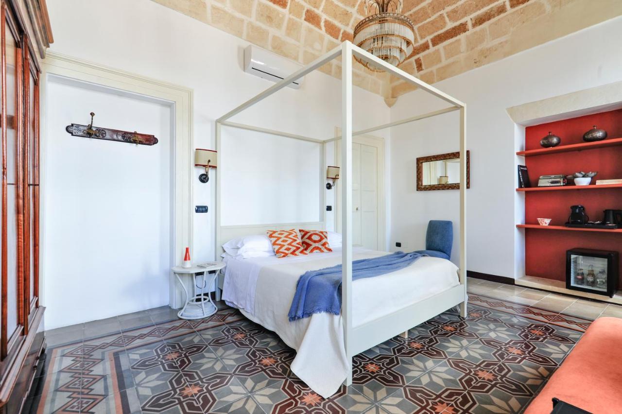 Castriota19 - Jacuzzi Room & Apartment Sit Lecce Exterior photo