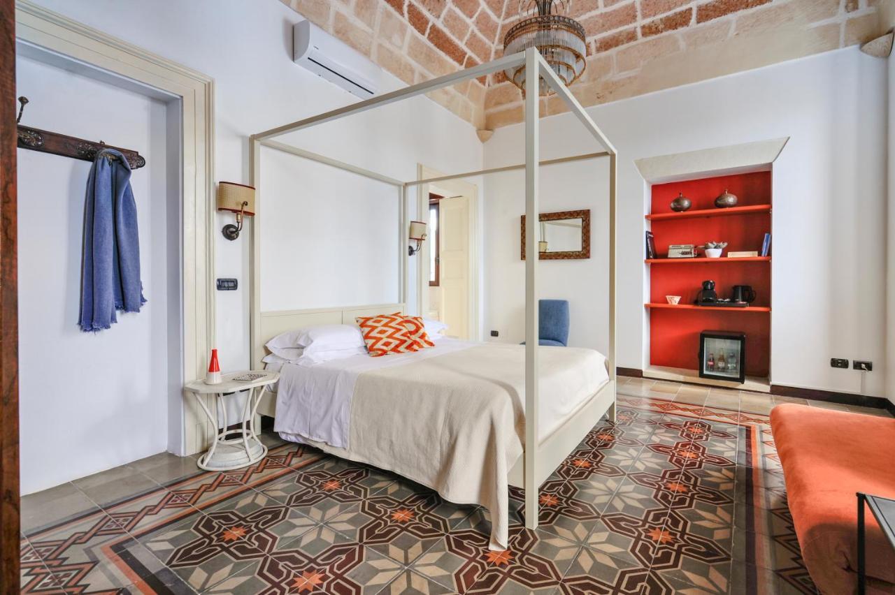 Castriota19 - Jacuzzi Room & Apartment Sit Lecce Exterior photo