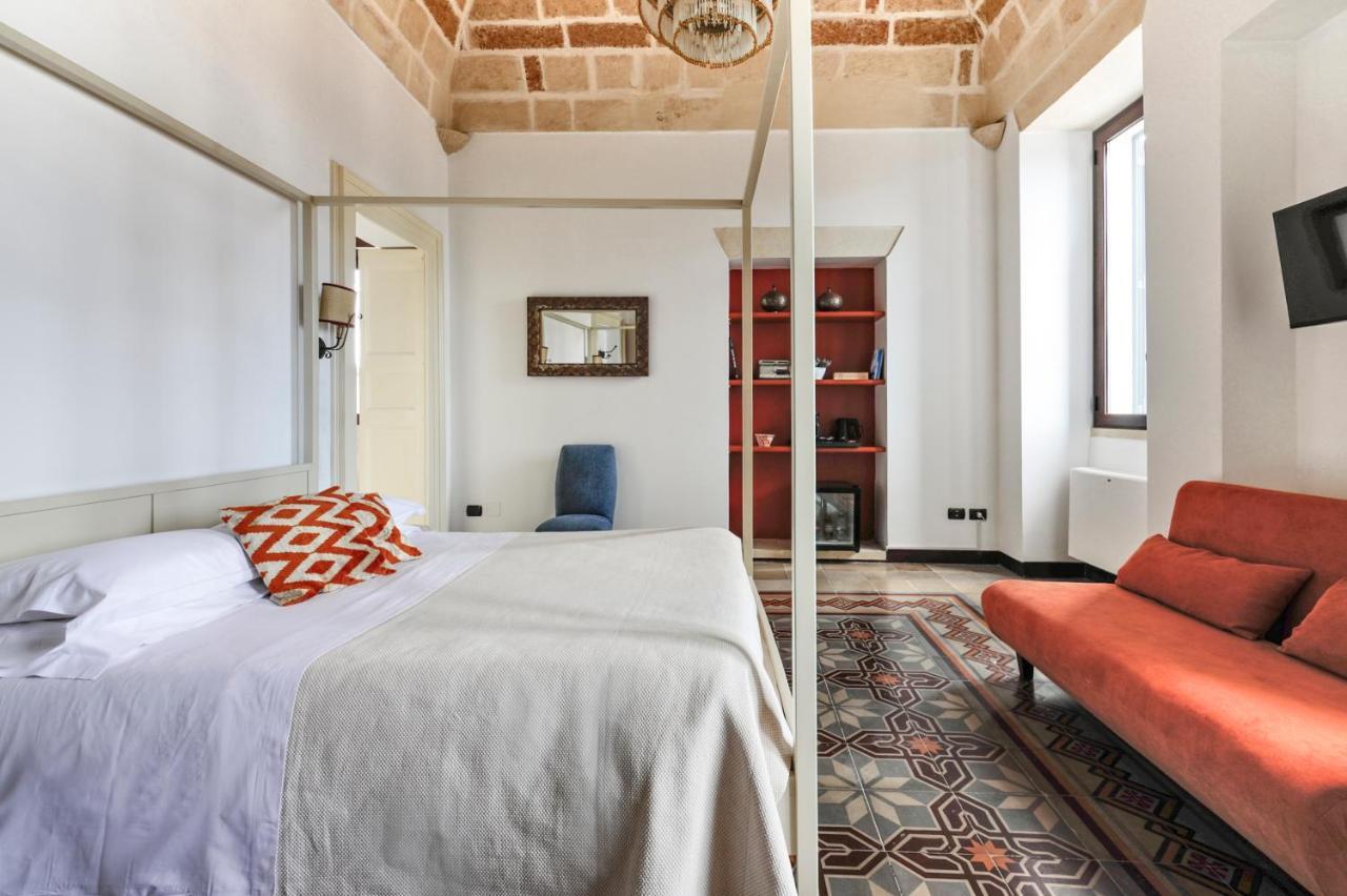Castriota19 - Jacuzzi Room & Apartment Sit Lecce Exterior photo