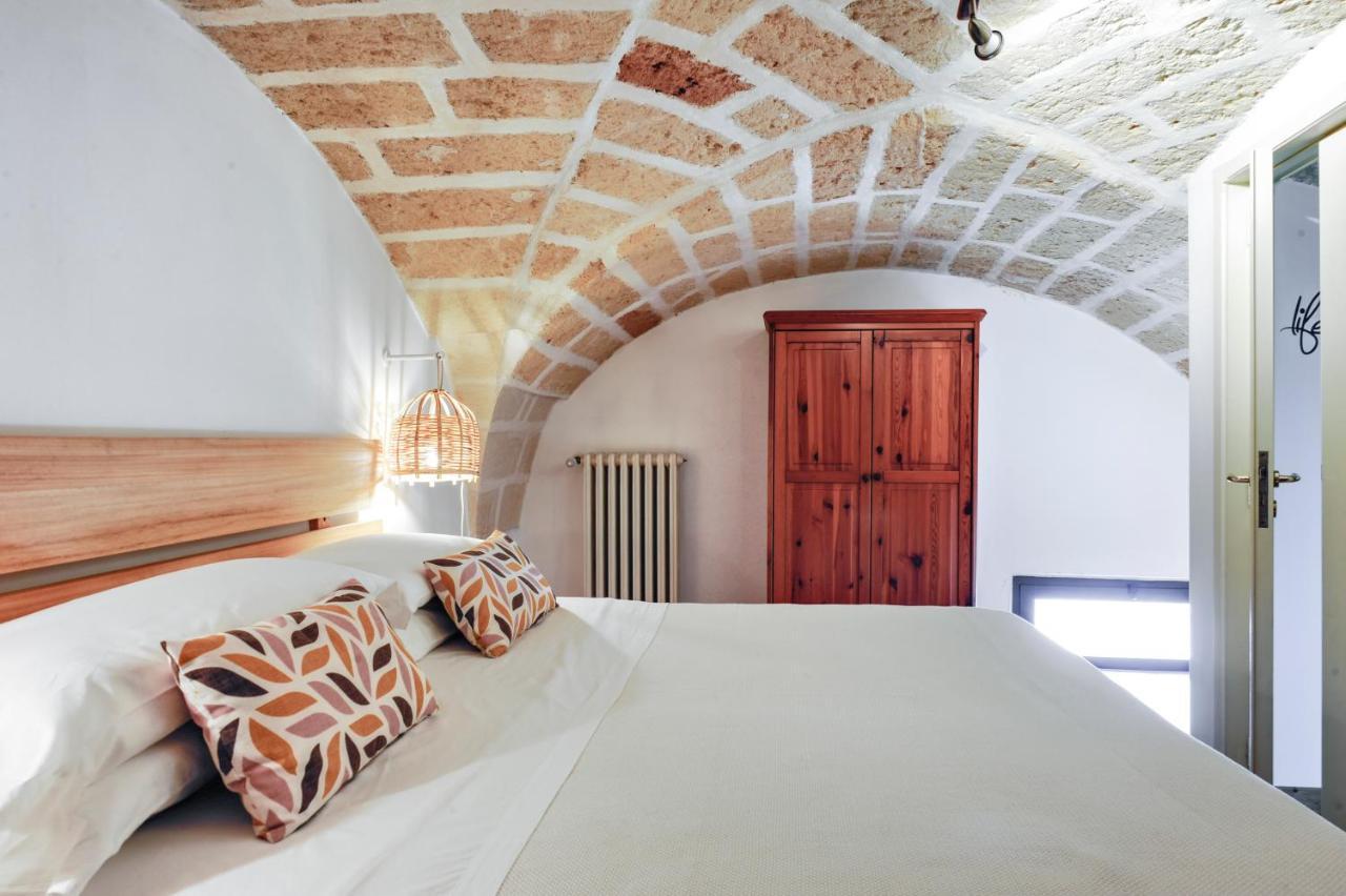 Castriota19 - Jacuzzi Room & Apartment Sit Lecce Exterior photo