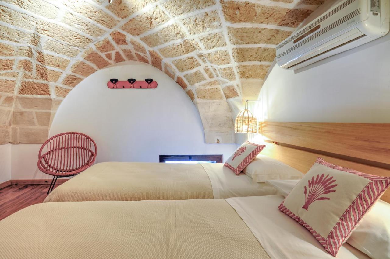 Castriota19 - Jacuzzi Room & Apartment Sit Lecce Exterior photo