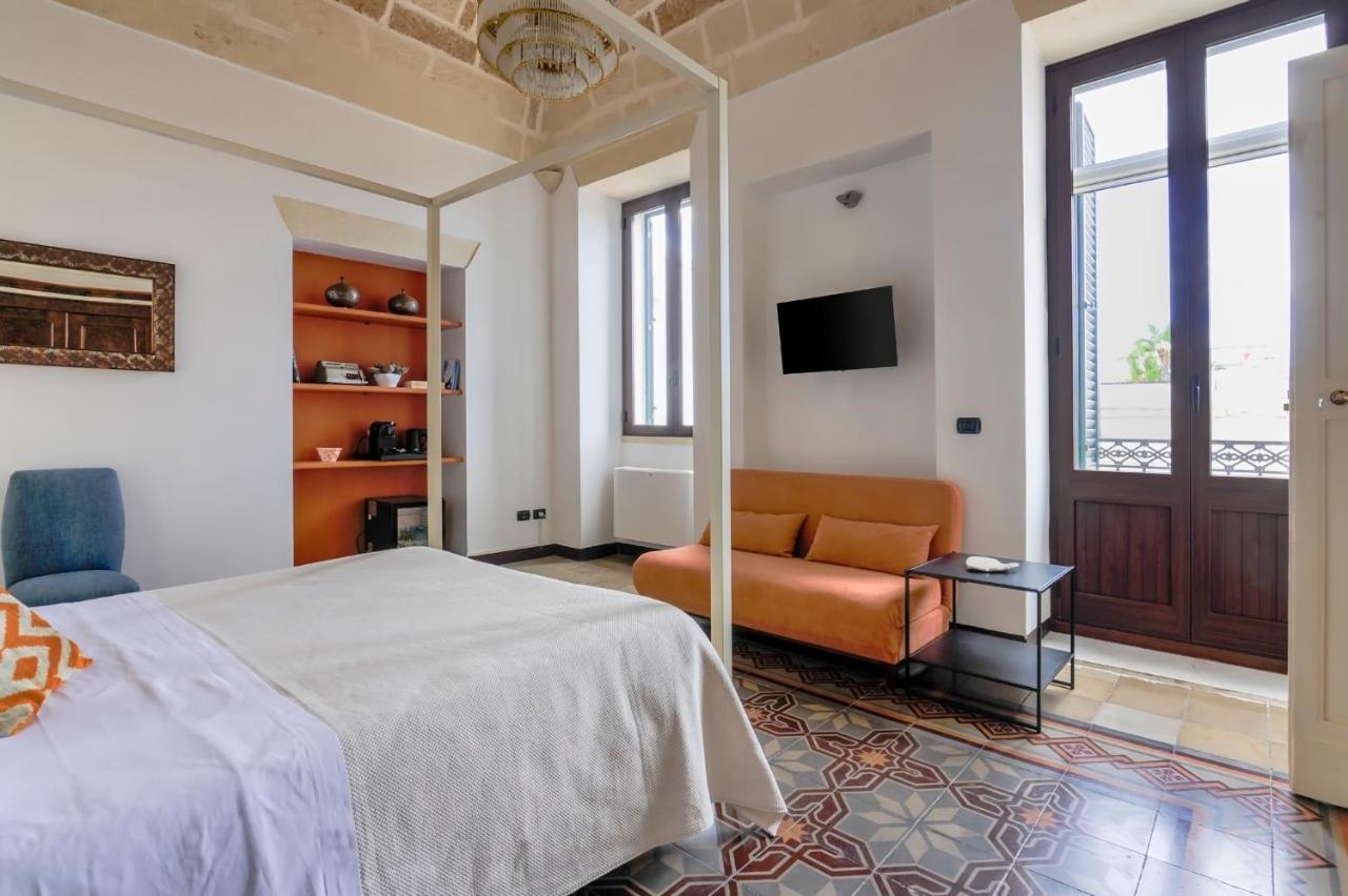Castriota19 - Jacuzzi Room & Apartment Sit Lecce Exterior photo