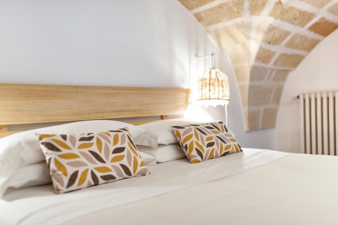 Castriota19 - Jacuzzi Room & Apartment Sit Lecce Exterior photo