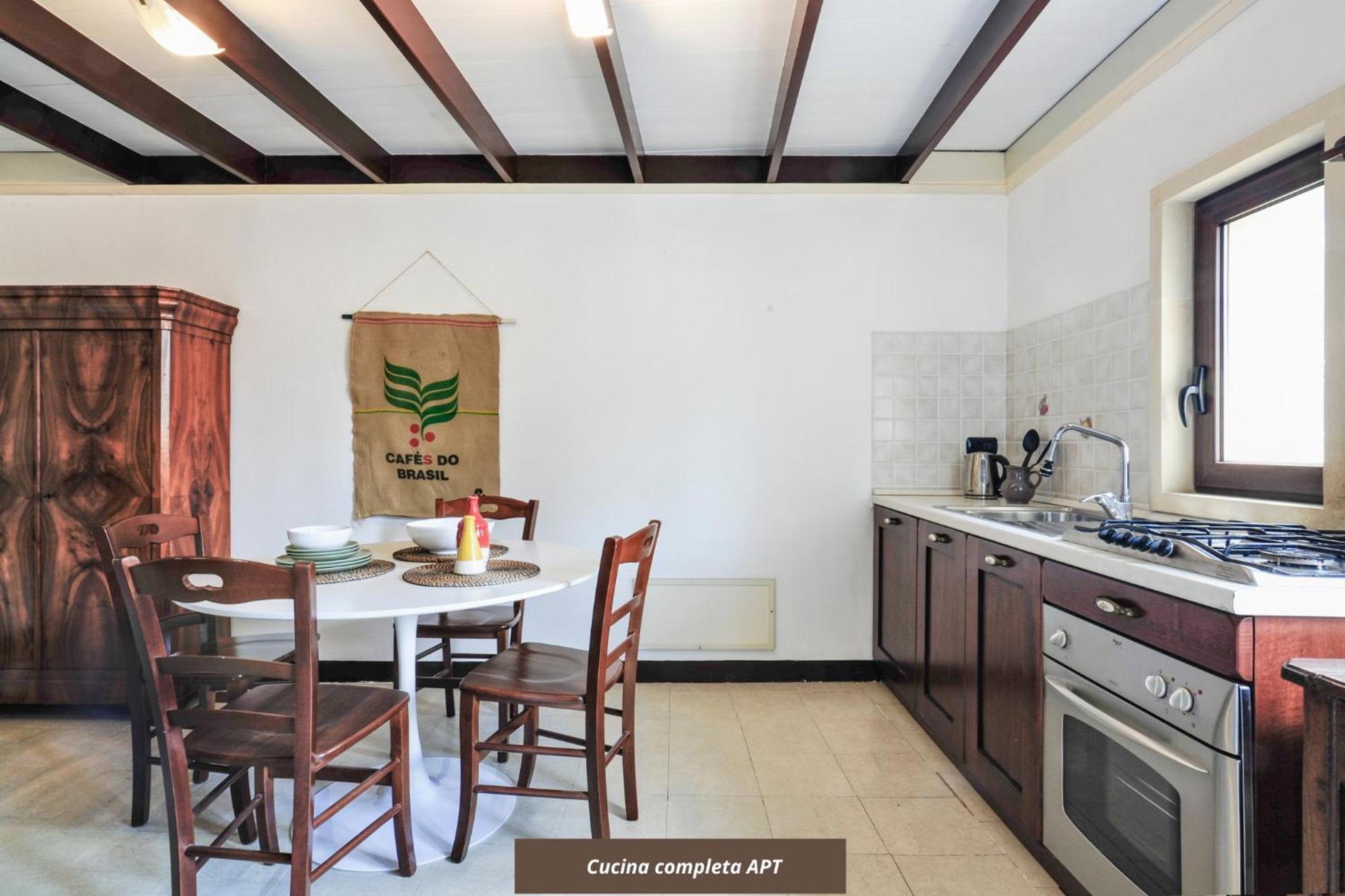 Castriota19 - Jacuzzi Room & Apartment Sit Lecce Exterior photo